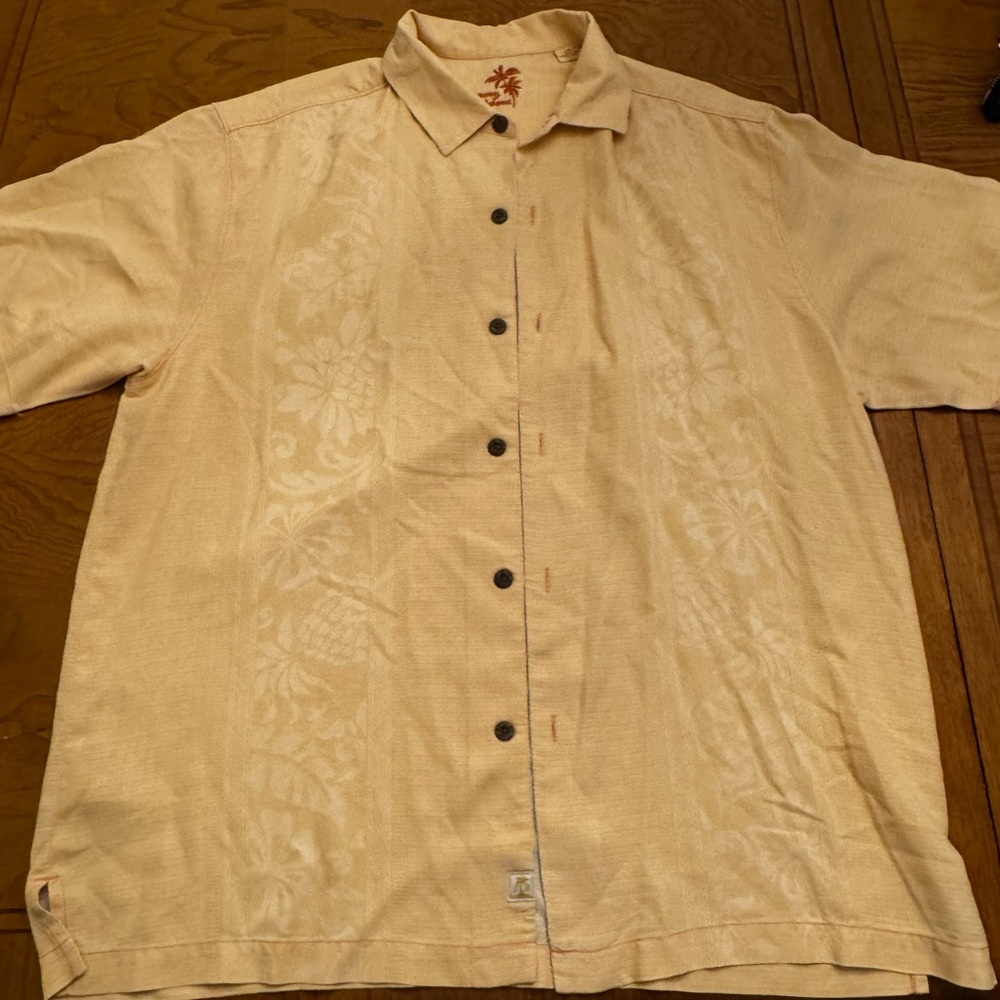 Tommy Bahama light Orange Silk Tropical Print Short Sleeve Button Down sz large‎